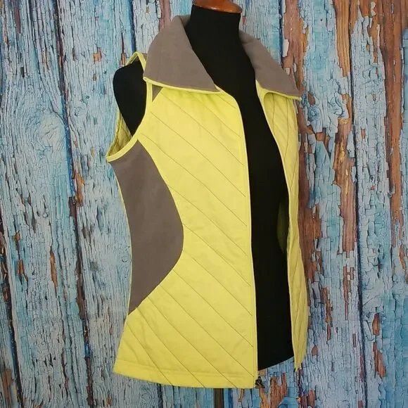 COLUMBIA Quilted Zip Front Vest - Picture 2 of 10